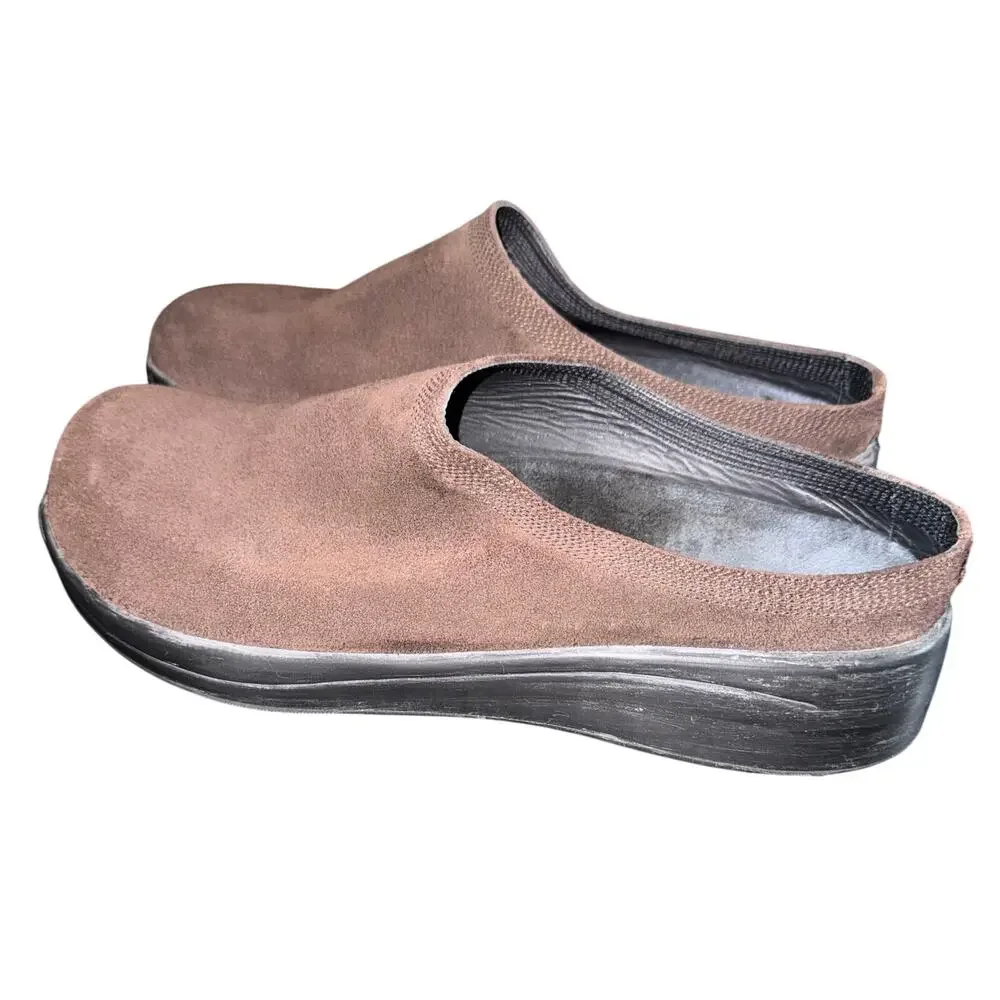 Birkenstock Tatami Brown Suede Slip-On - size 12 - D21